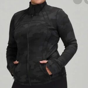 Lululemon camo define jacket size 2